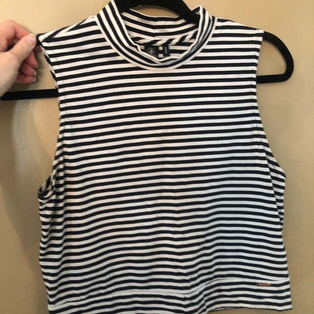 Volcom mock neck stripped crop tank